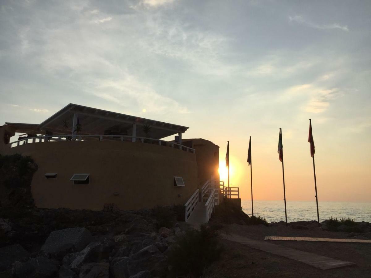 Bed and Breakfast L'Oasi Di Giorgia Читтаделла-дель-Капо Экстерьер фото